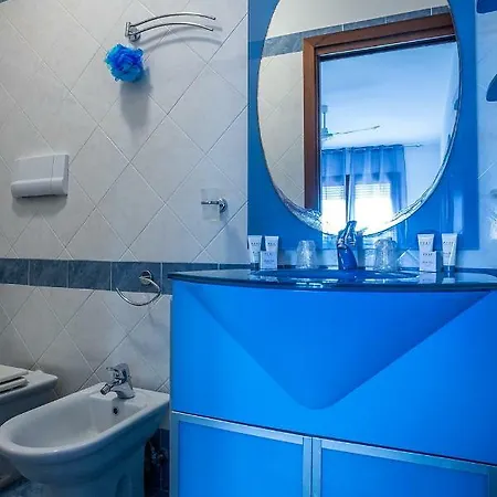 Promenade Apartment *